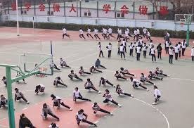 TA：切尔西现在无意引进门将，还拒绝了对约恩森的报价